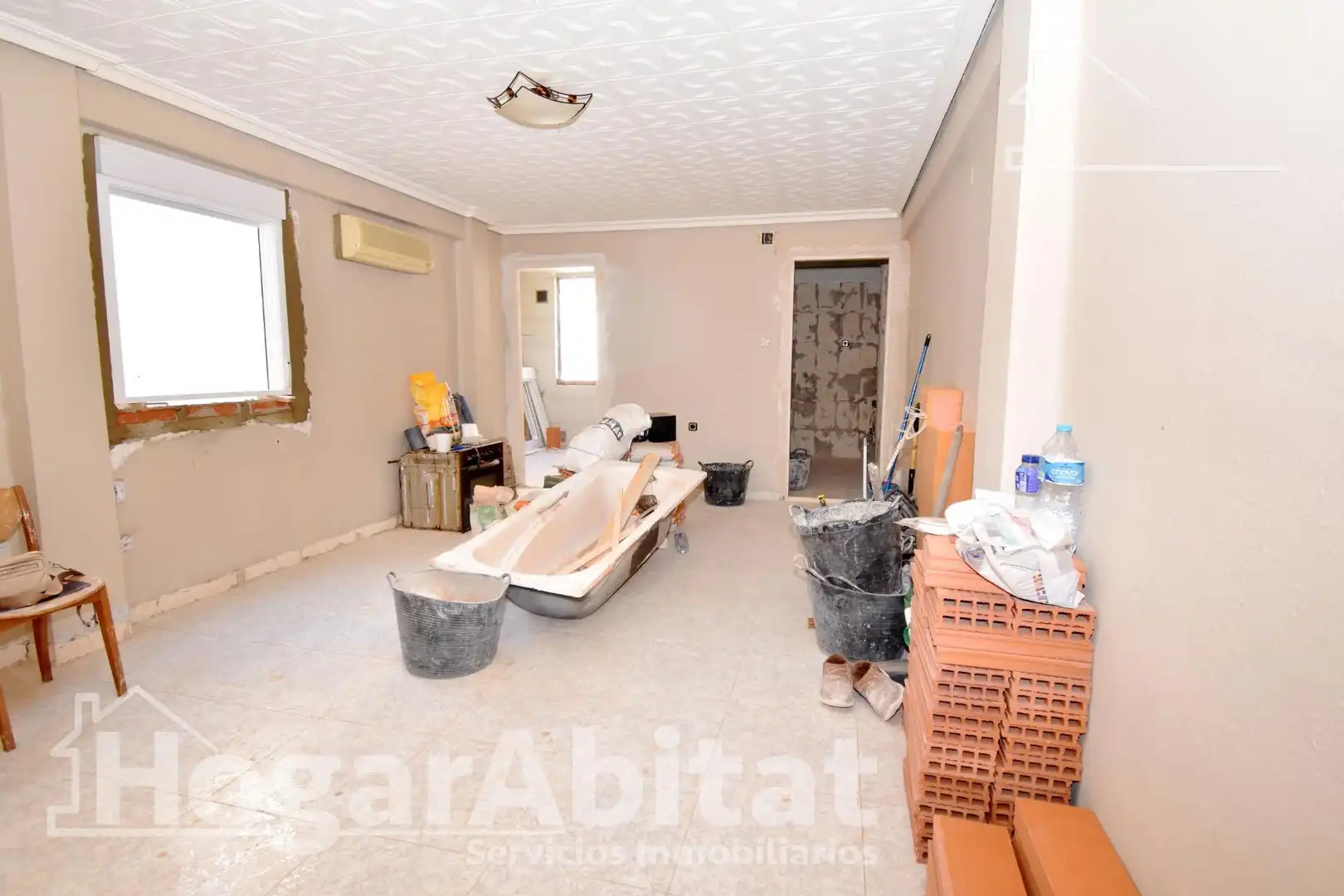 Flat for sale in Catarroja  with Air Conditioner, Heating and Furnished