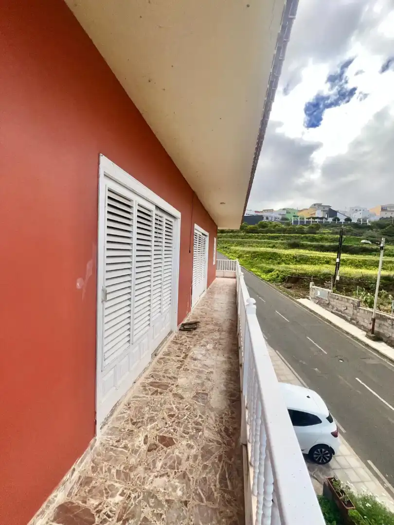 Vista exterior de Casa o xalet en venda en San Juan de la Rambla amb Jardí privat, Terrassa i Balcó