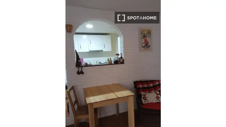 Cocina de Piso para compartir en Sant Cugat del Vallès con Aire acondicionado, Calefacción y Amueblado