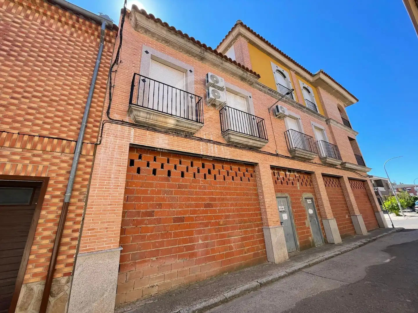 Exterior view of Flat for sale in Malpica de Tajo  with Heating