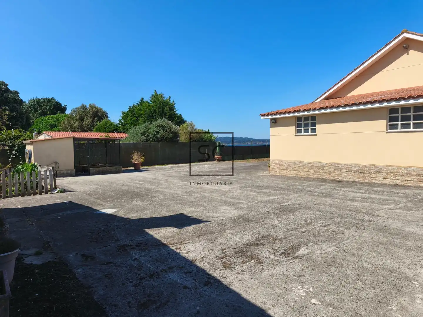 Aparcament de Casa o xalet en venda en Ares amb Calefacció, Jardí privat i Terrassa
