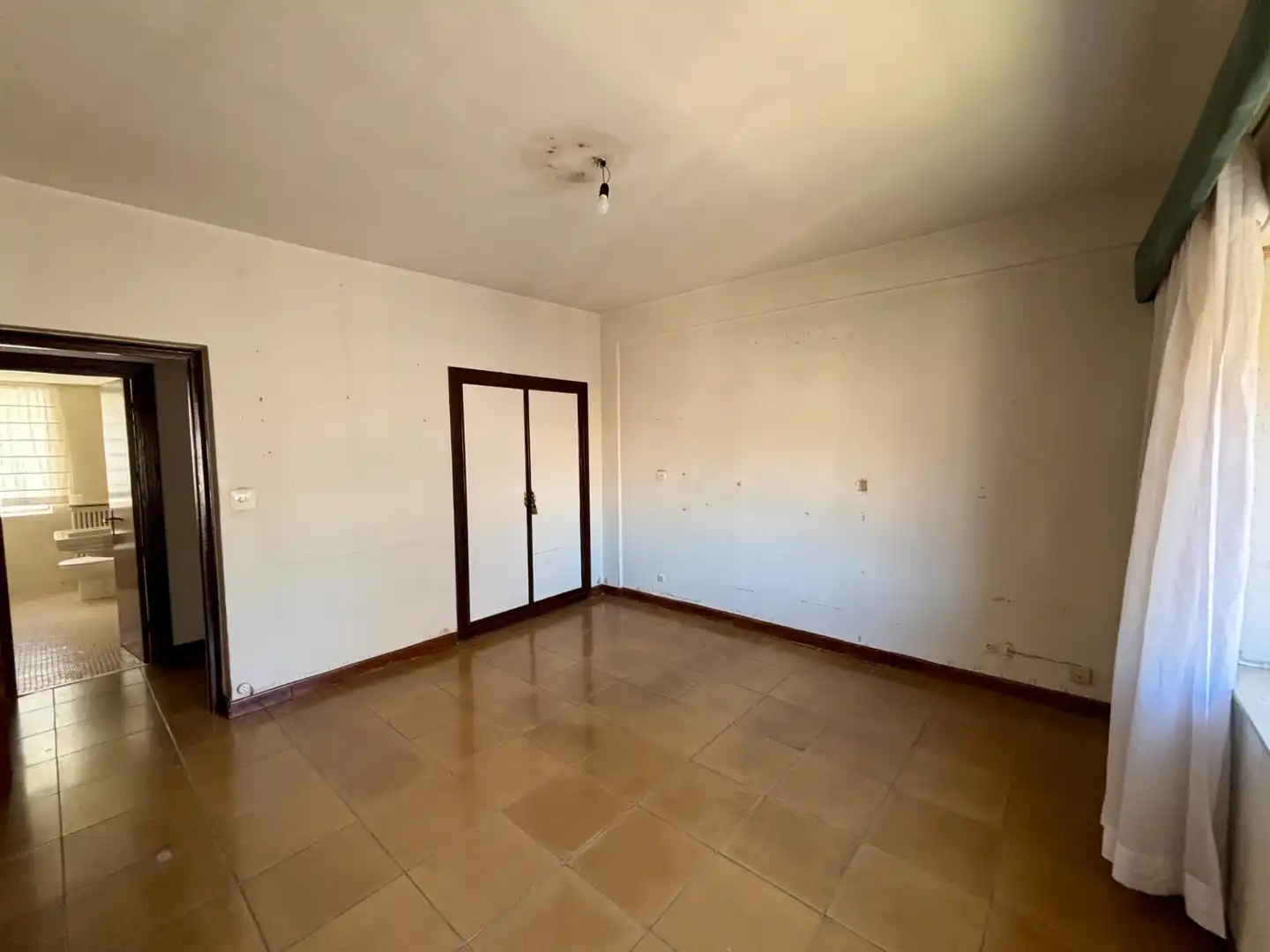Habitación de Piso en venta en Málaga con Terraza y Balcón