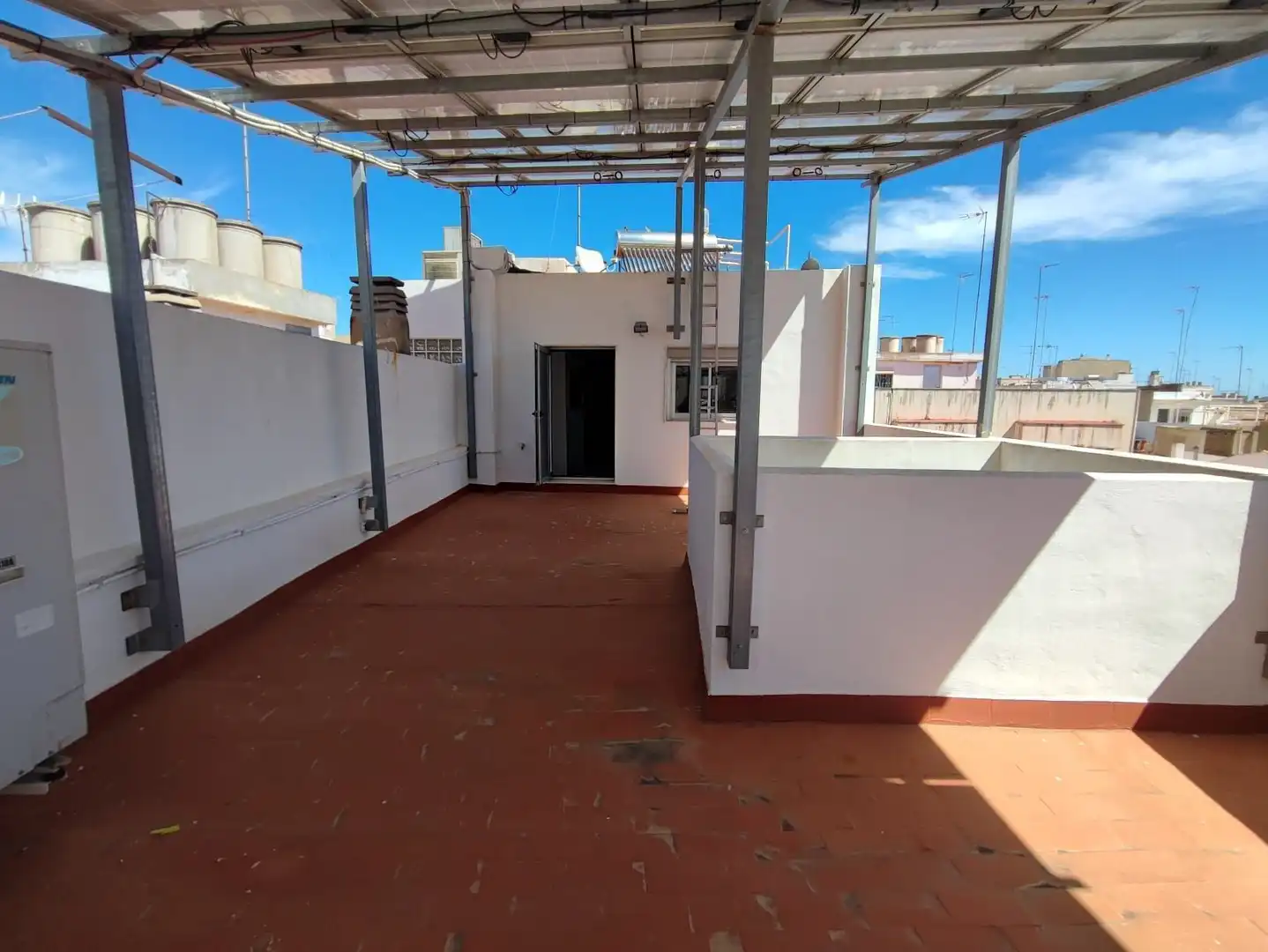 Terrasse von Haus oder Chalet zum Verkauf in Sueca mit Klimaanlage und Abstellraum