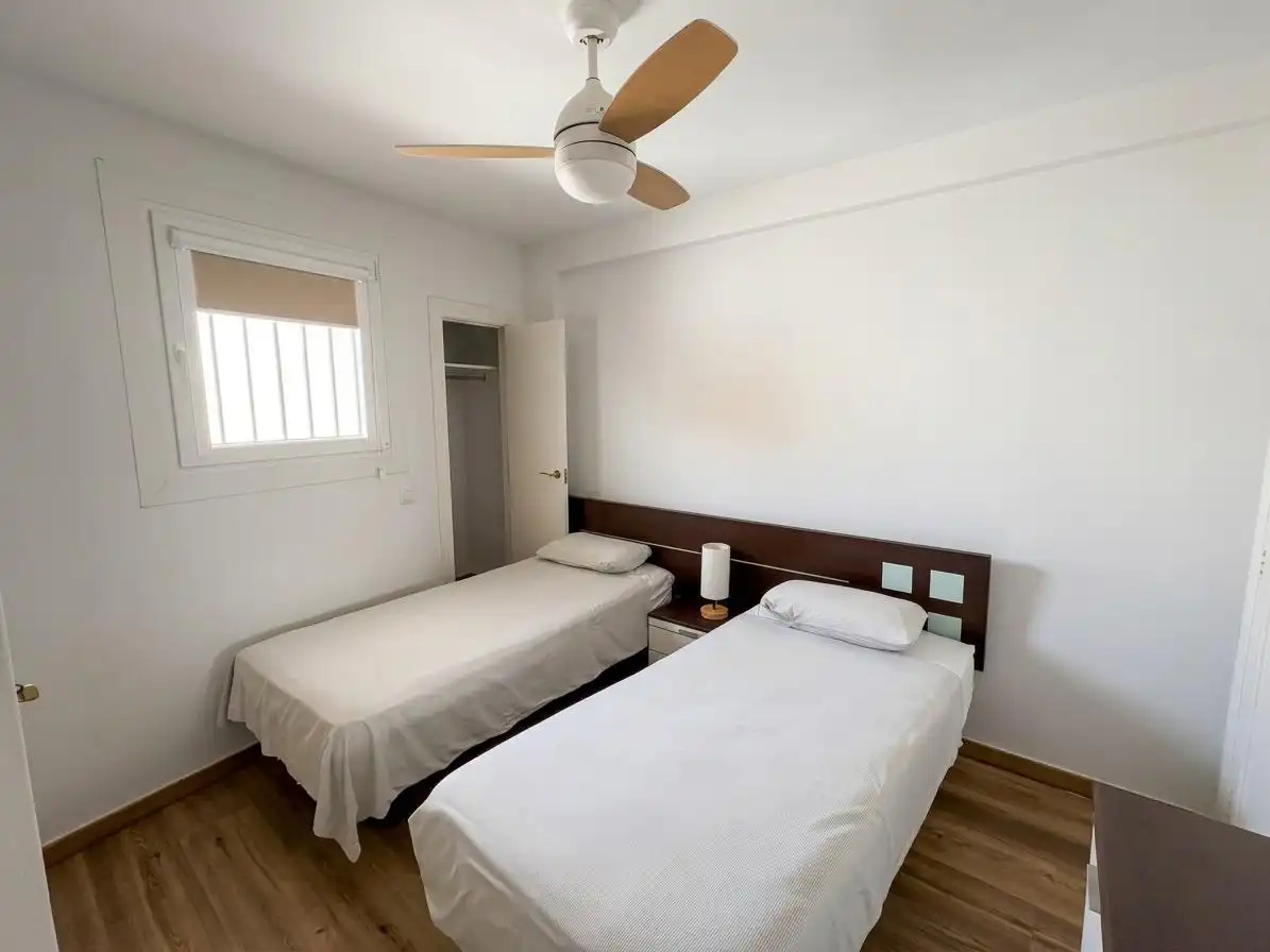 Flat with lift to rent in Ciudad Jardín - Tagarete - El Zapillo, imagen 12
