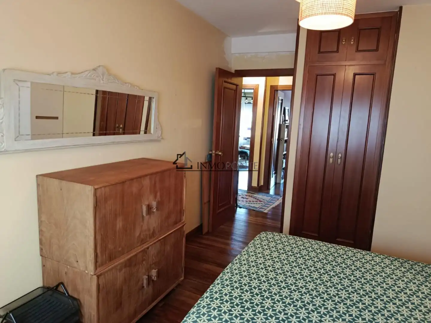 Bedroom of Flat for sale in Pontevedra Capital   with Heating and Storage room