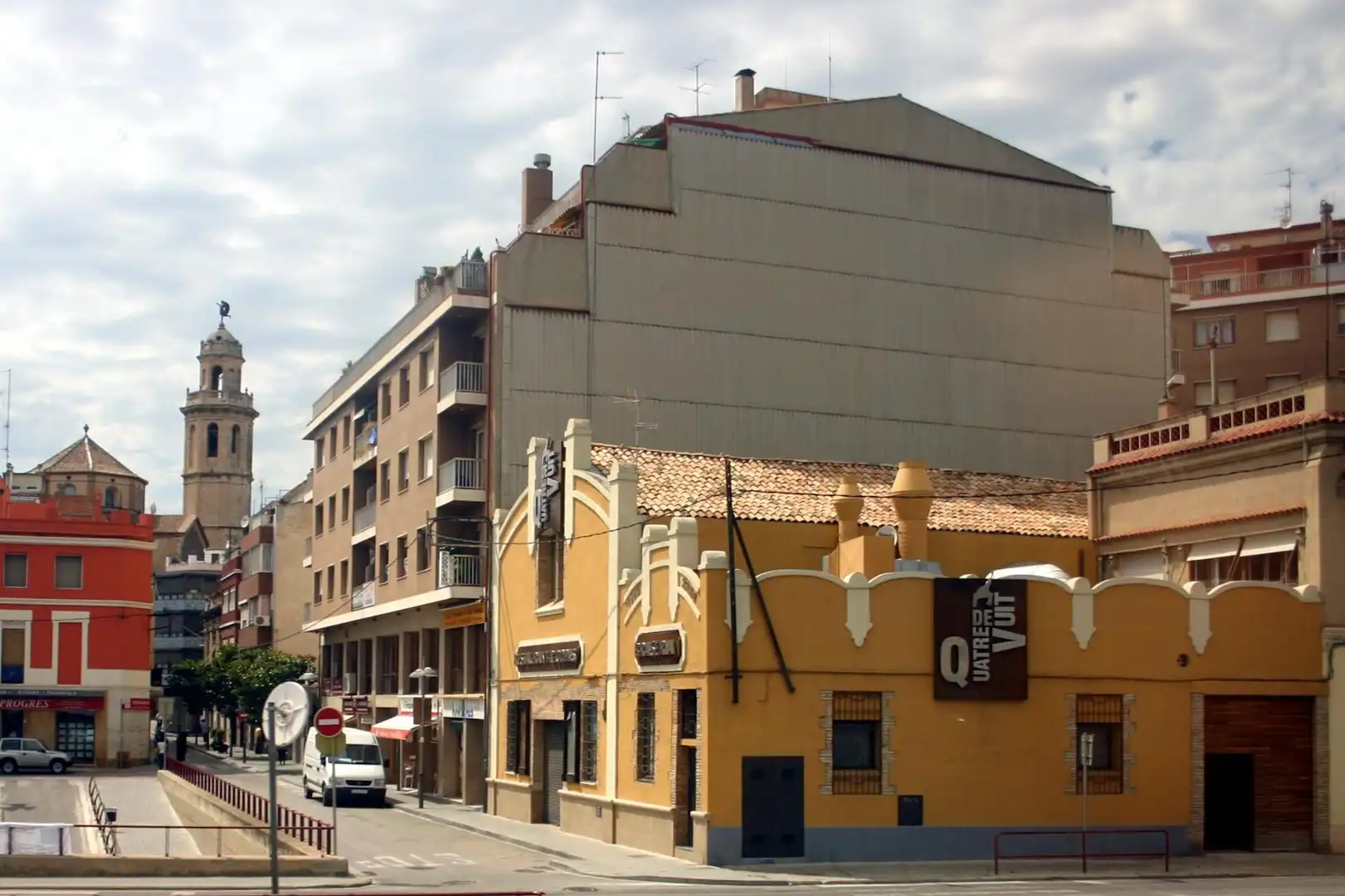 Pis en venda a Calle NARCIS MONTURIOL, Centre