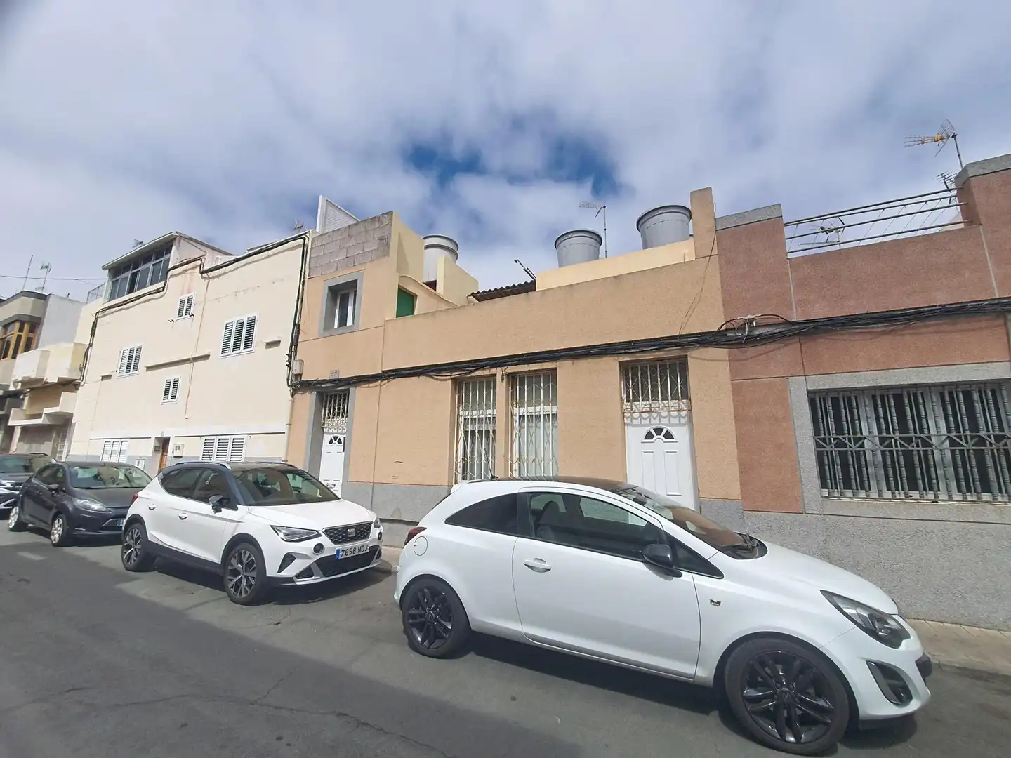 Casa en venta en Calle BATALLA DE TERUEL