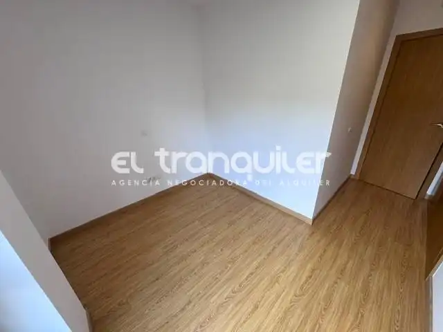 Schlafzimmer von Wohnung zur Miete in Las Rozas de Madrid mit Klimaanlage, Abstellraum und Waschmaschine
