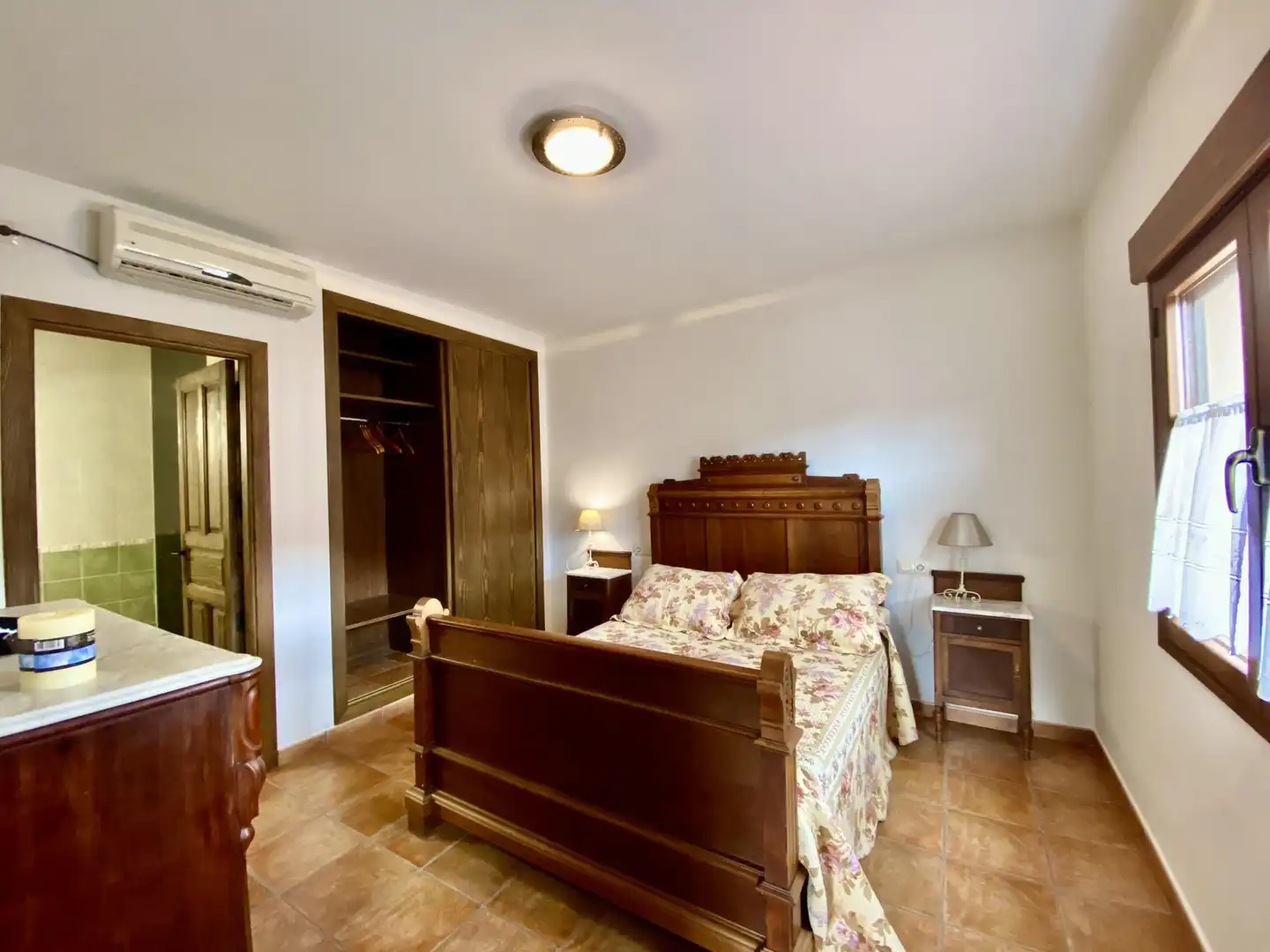 Habitación de Casa o chalet en venta en Los Cortijos  con Calefacción, Terraza y Trastero