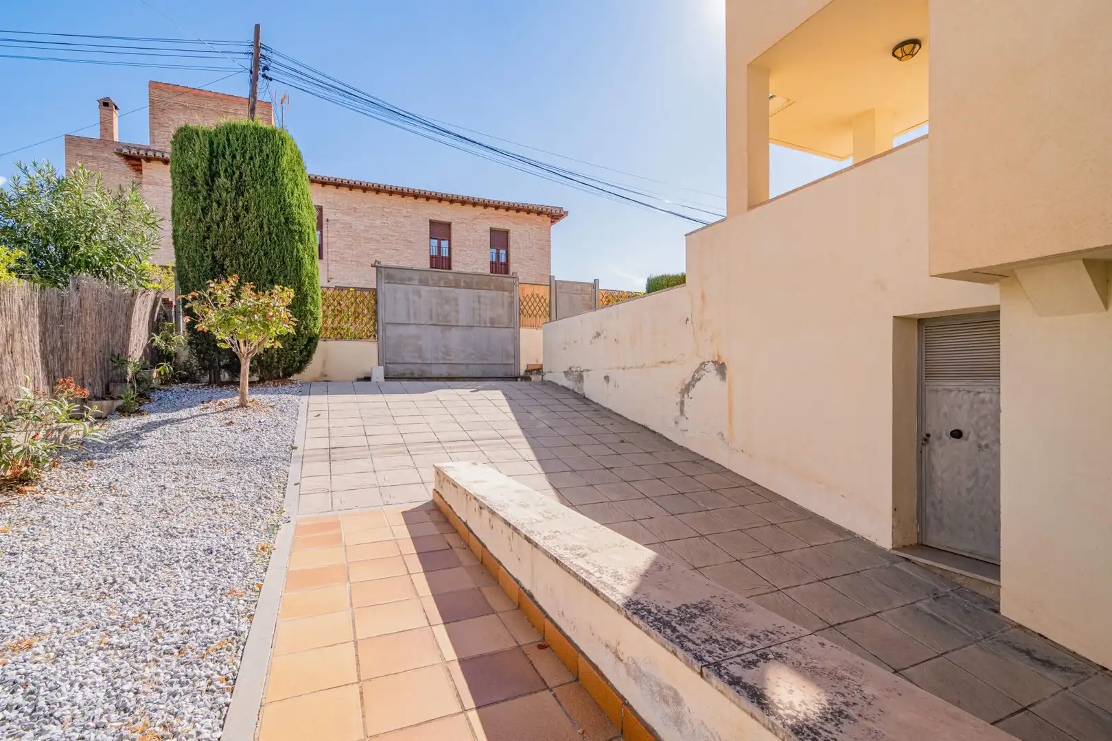 Houses for sale in Calle Veleta, Altos de la Zubia