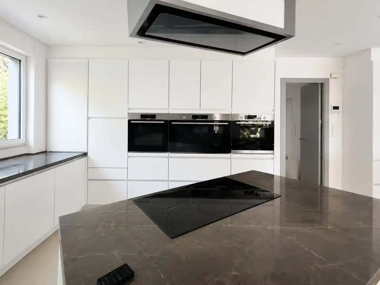 Kitchen of Flat for sale in Sotogrande Costa
