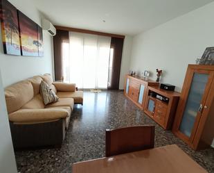 Living room of Flat for sale in  Valencia Capital  with Air Conditioner and Balcony