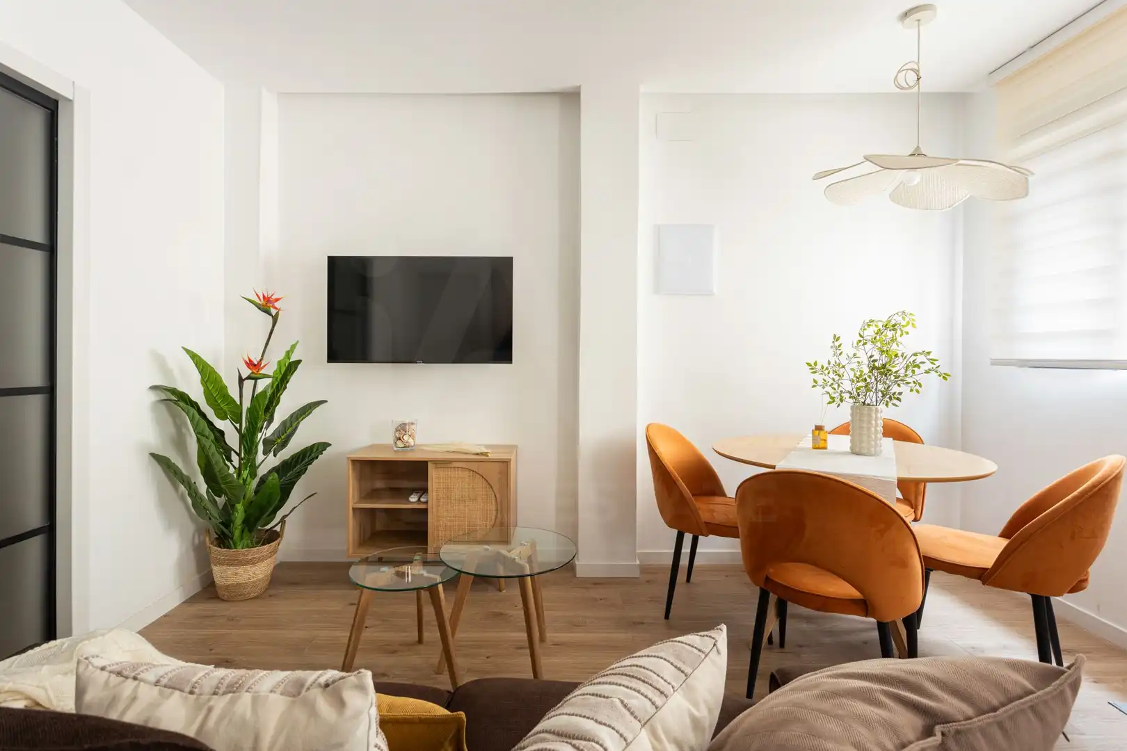 Wohnzimmer von Einfamilien-Reihenhaus zum Verkauf in Badalona mit Klimaanlage, Heizung und Terrasse