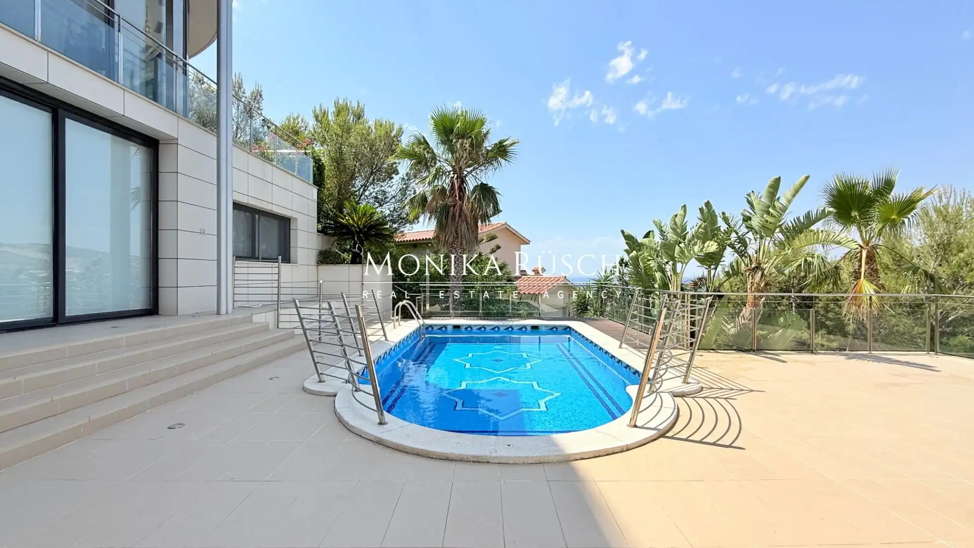 Piscina de Casa o chalet en venta en Sitges con Aire acondicionado, Calefacción y Terraza