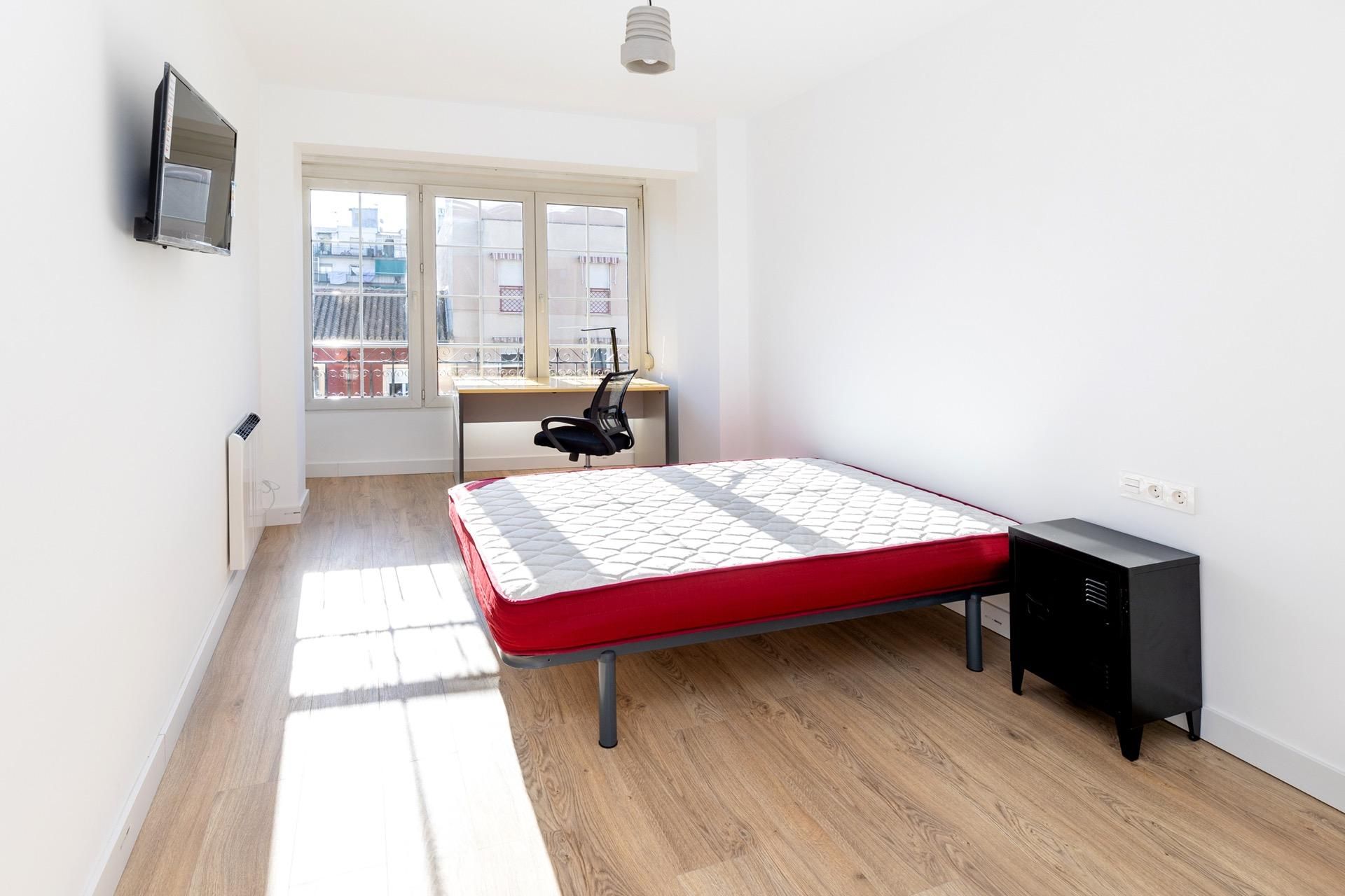 Bedroom of Flat to share in  Granada Capital  with Heating