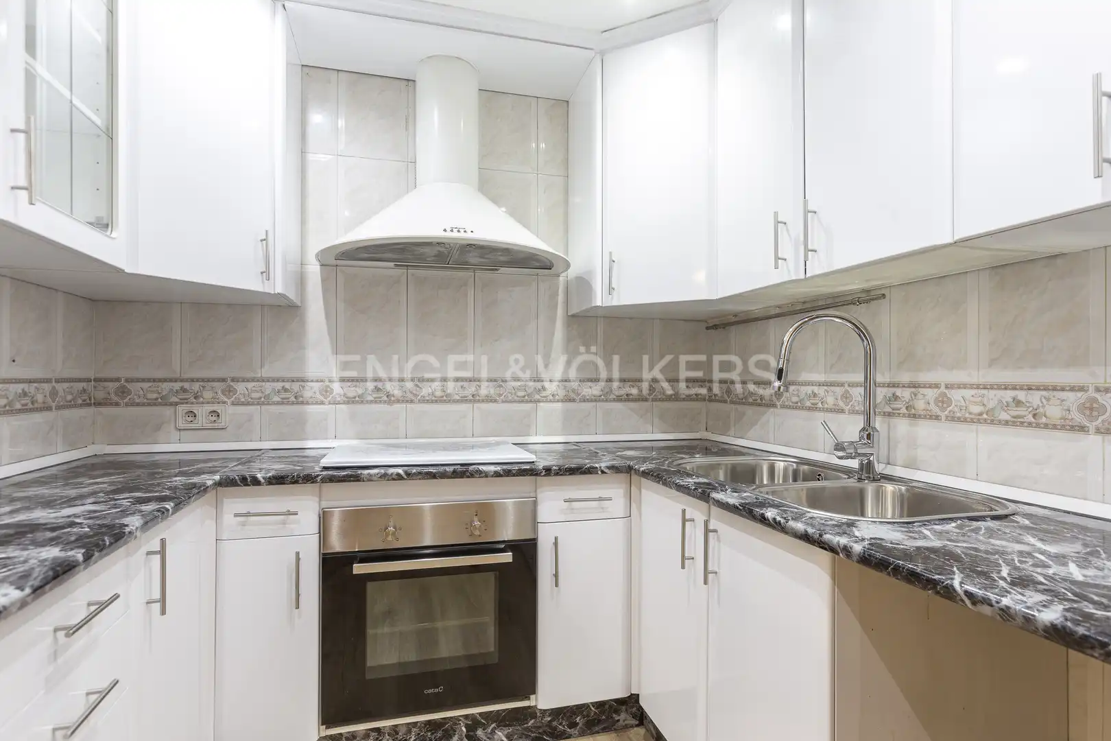 Kitchen of Houses for rent in Boadilla del Monte  with Air Conditioner, Heating and Private garden