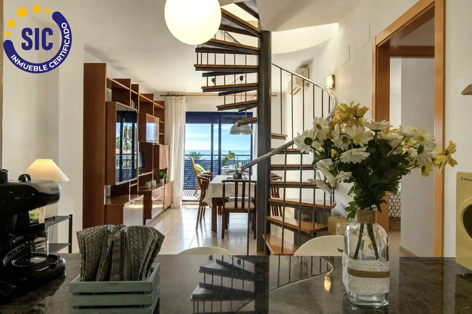 Wohnzimmer von Maisonette zum Verkauf in Nules mit Klimaanlage, Privatgarten und Terrasse