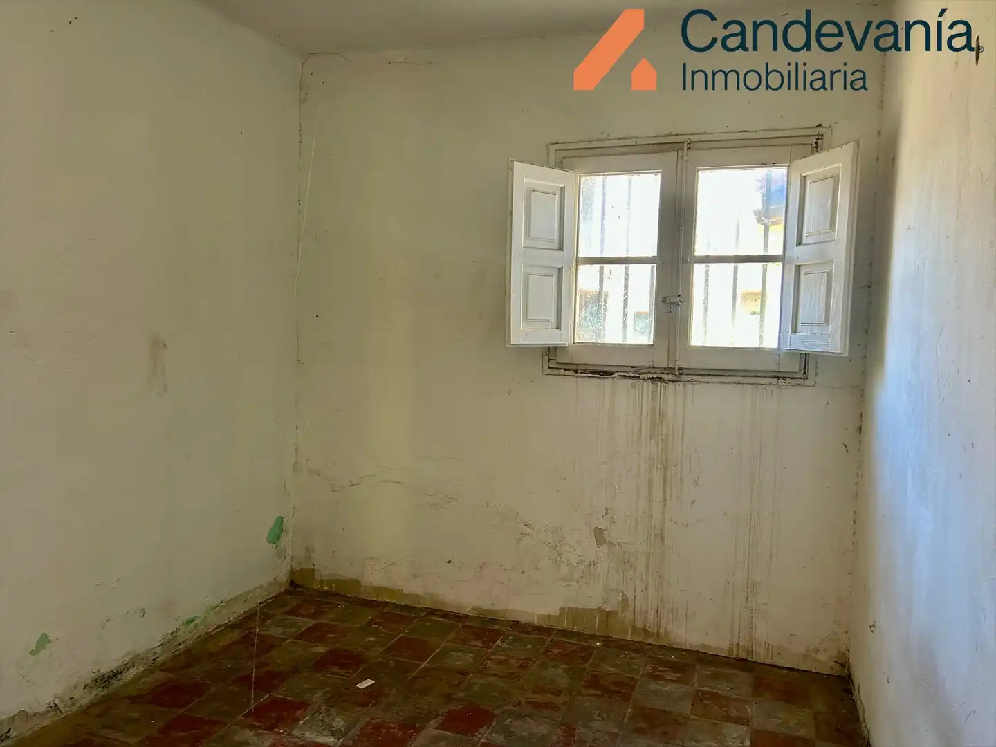 Cuina de Casa o xalet en venda en Zuera amb Jardí privat