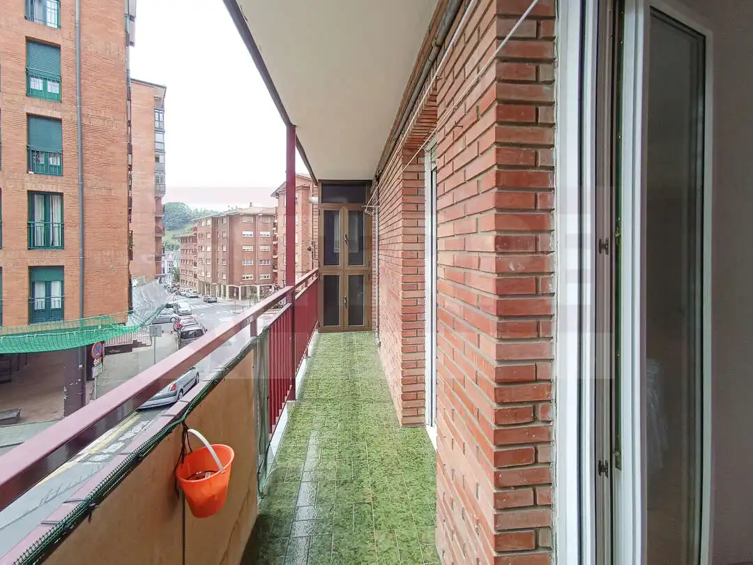 Terraza de Piso en venta en Lezo con Calefacción, Trastero y Balcón