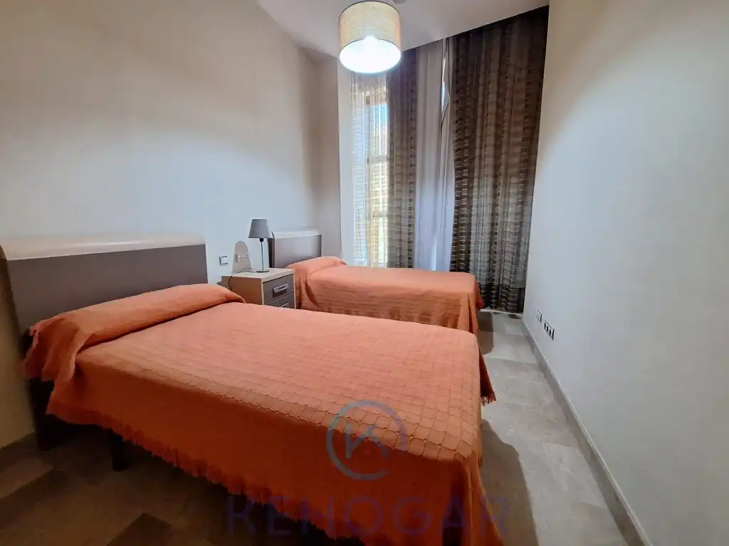 Bedroom of Flat for sale in Dos Hermanas