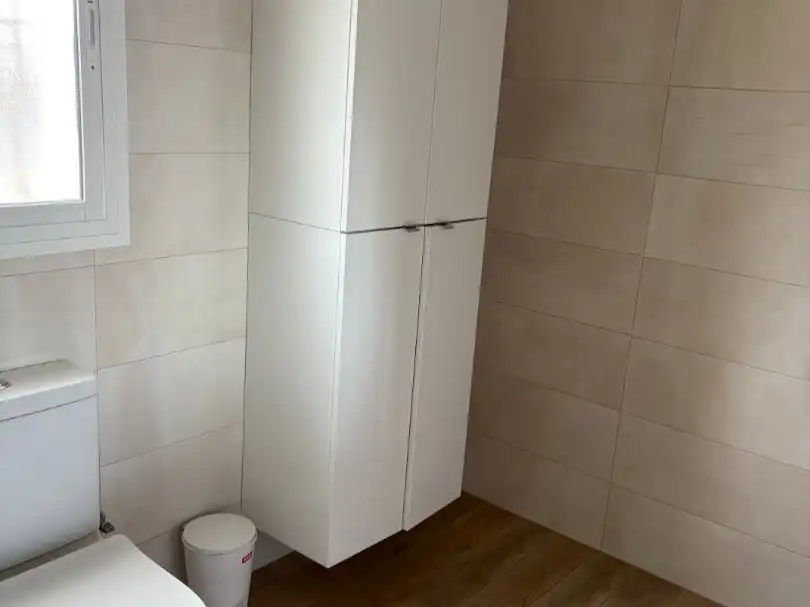 Bany de Casa o xalet en venda en Carmona amb Aire condicionat, Jardí privat i Terrassa
