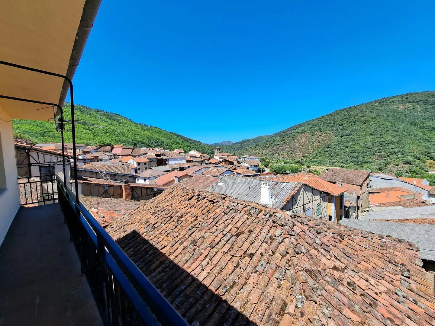 Exterior view of Houses for sale in San Esteban de la Sierra  with Terrace and Storage room