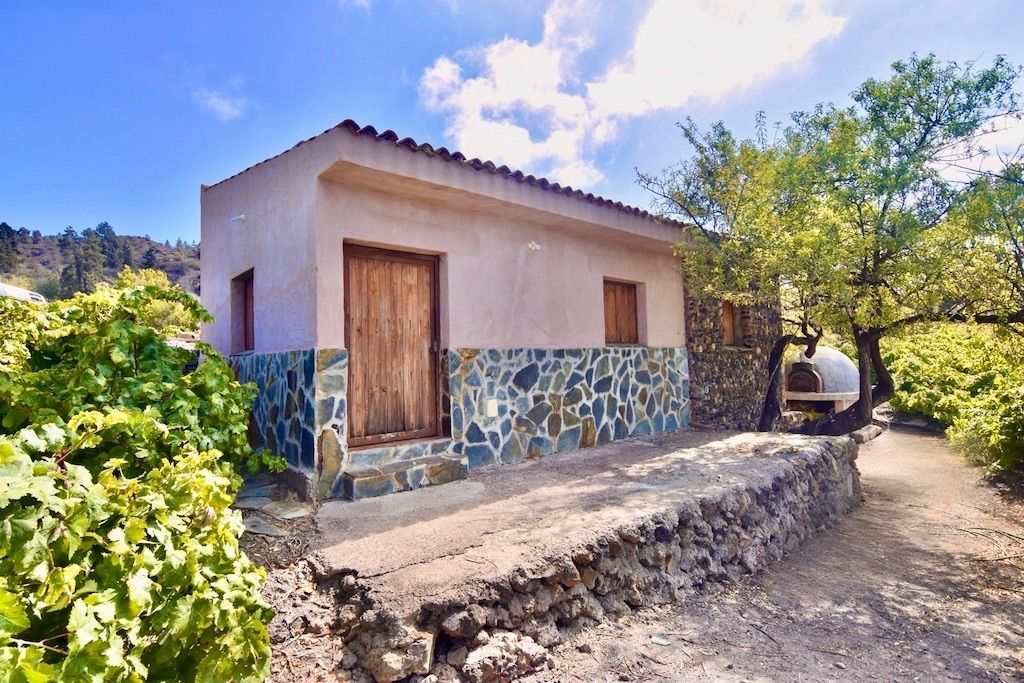 Exterior view of House or chalet for sale in Guía de Isora  with Private garden