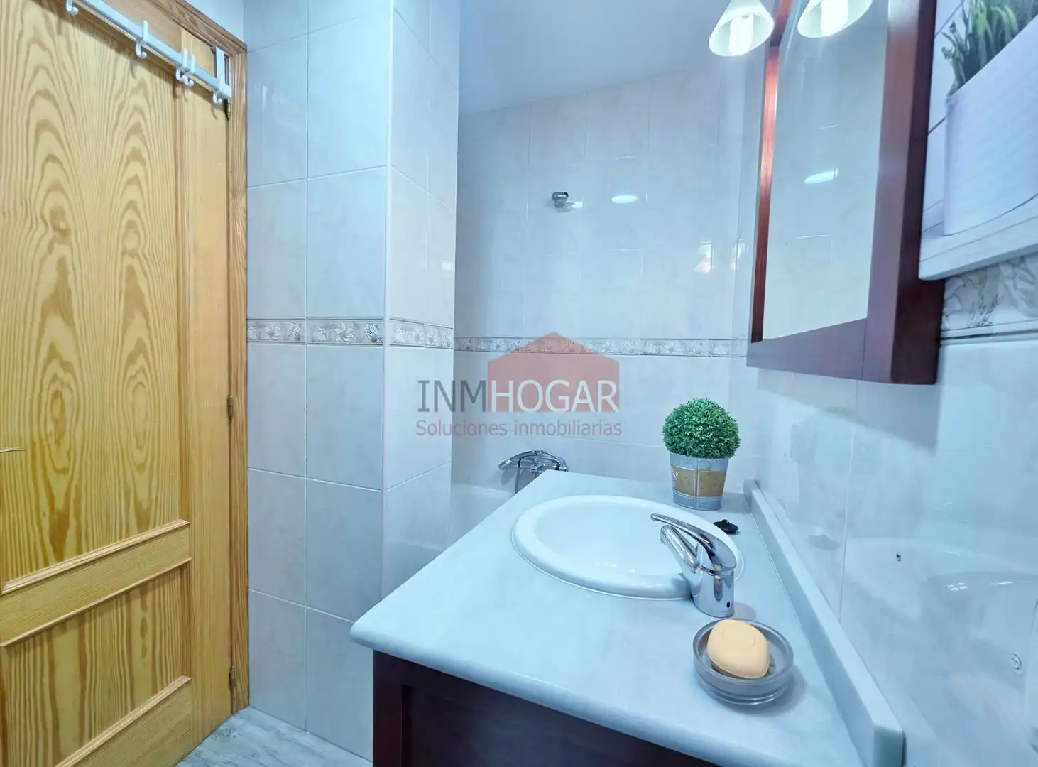 Baño de Piso en venta en Ávila con Calefacción, Parquet y Trastero