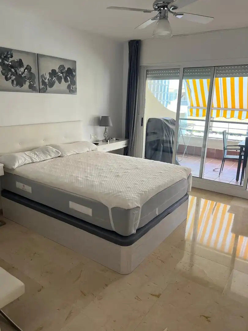 Schlafzimmer von Wohnungen zur Miete in San Pedro de Alcántara