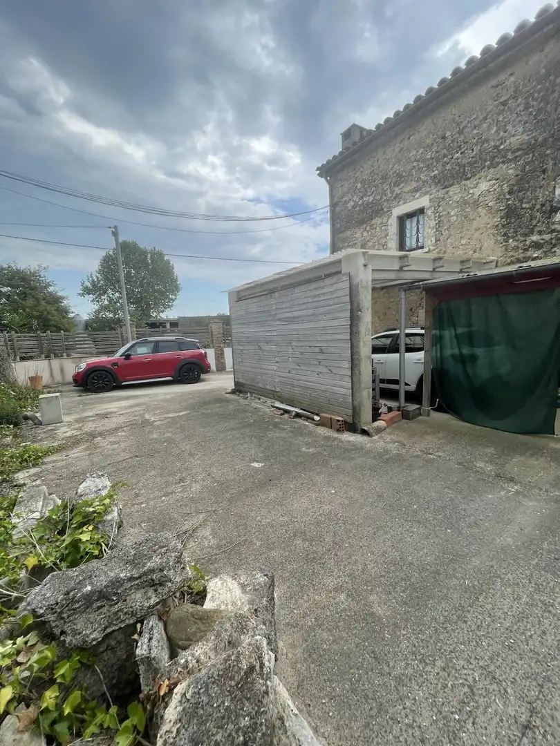 Parking of Country homes for sale in Banyoles