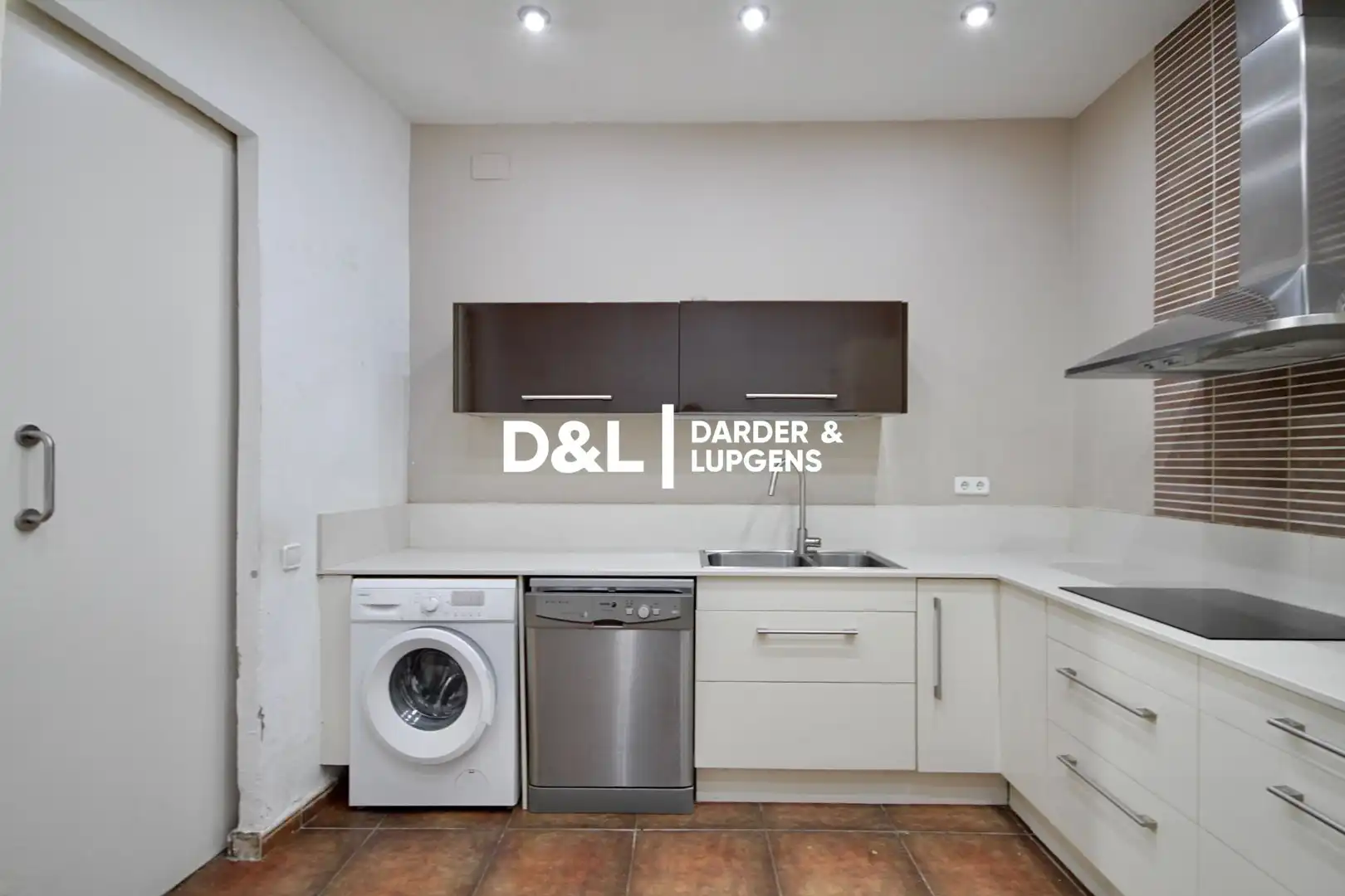 Cocina de Planta baja en venta en Vilanova i la Geltrú con Calefacción y Horno