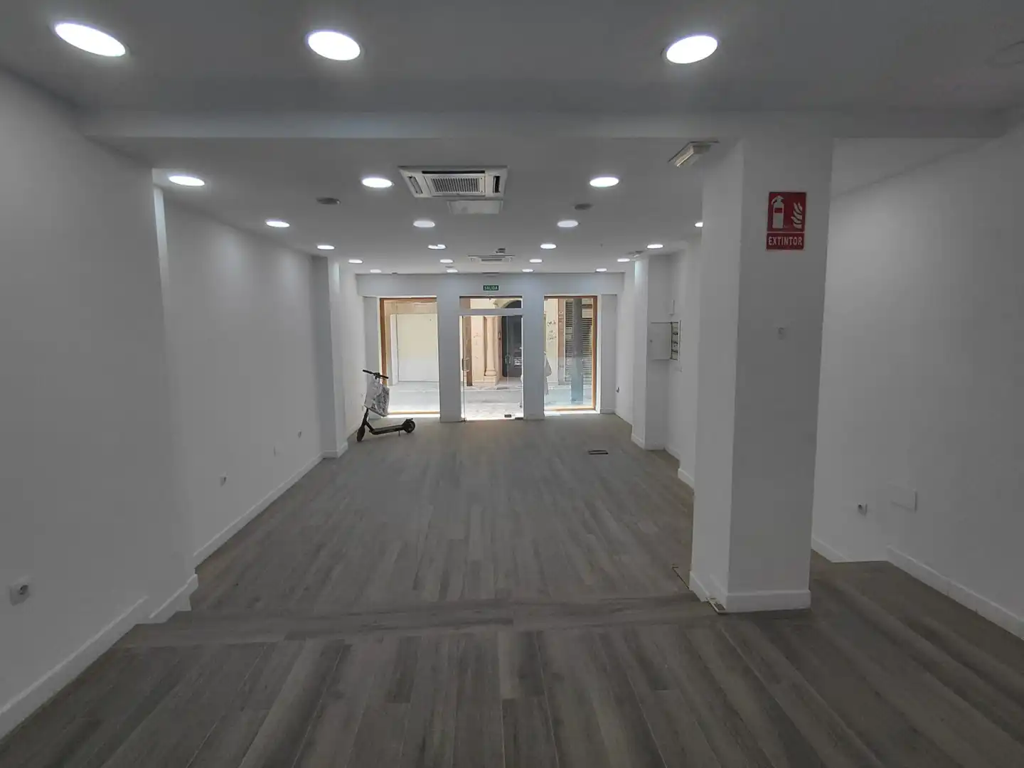 Gewerbefläche zur Miete in Calle Federico de Mendizábal 10