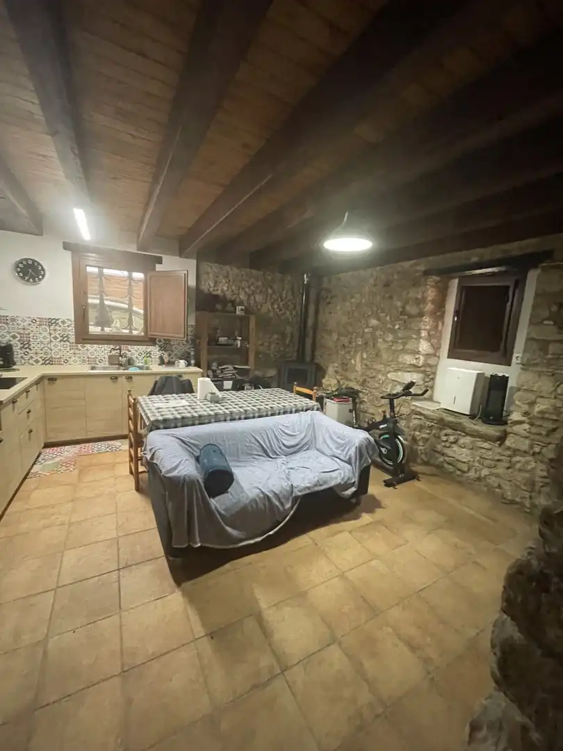 Country homes for sale in Banyoles