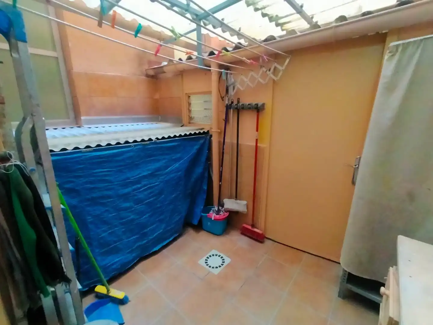 Flat for sale in Sabadell  with Air Conditioner, Storage room and Oven