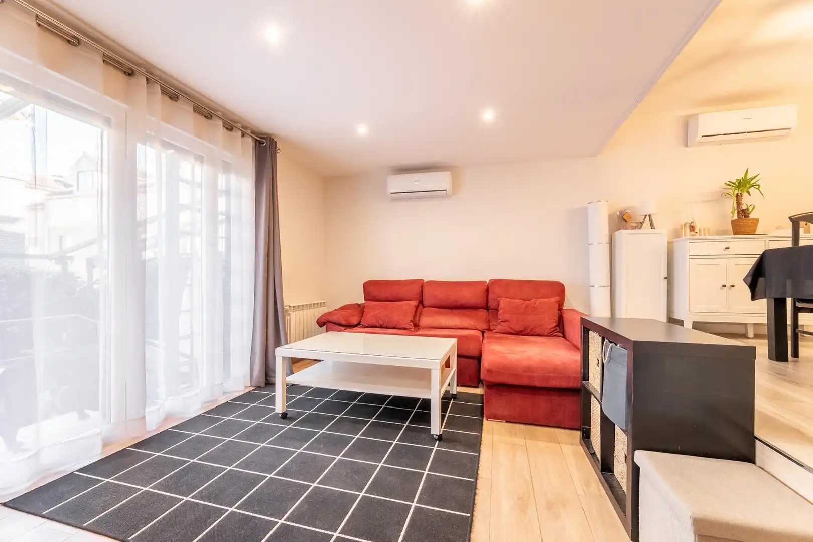 Terraced house with pool for sale in Fuente Santa, imagen 12