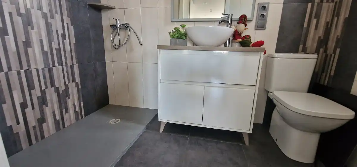 Baño de Casa adosada en venta en Santa Pola con Terraza, Amueblado y Balcón
