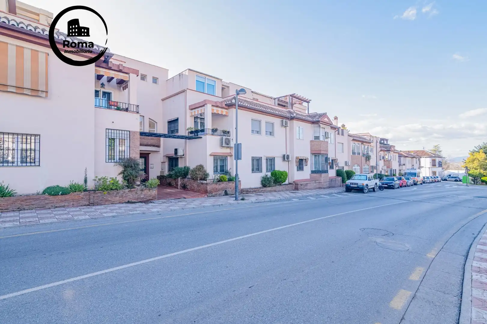 Vista exterior de Ático en venta en La Zubia con Aire acondicionado, Calefacción y Terraza