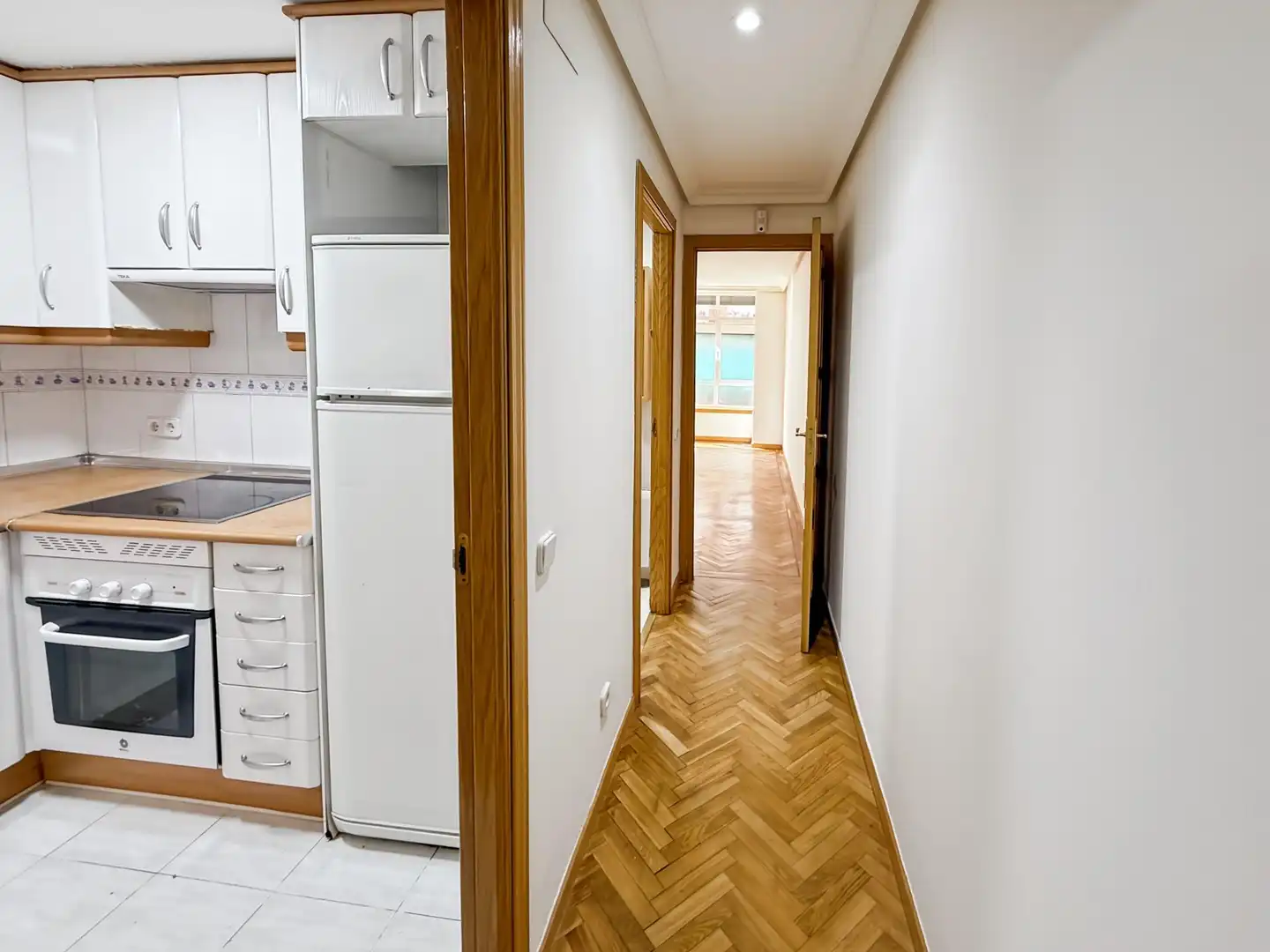 Wohnung zur Miete in Calle de Pinos Baja, Valdeacederas
