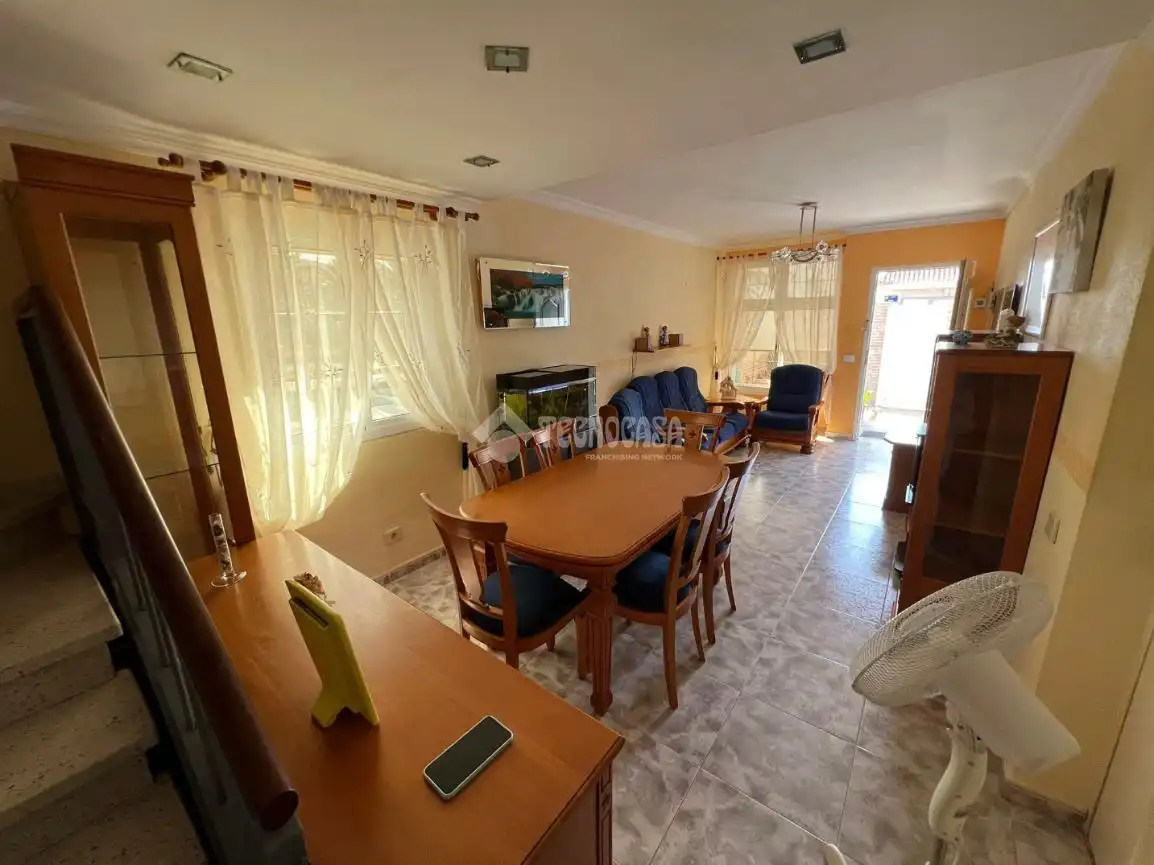 Comedor de Casa adosada en venta en Agüimes con Terraza