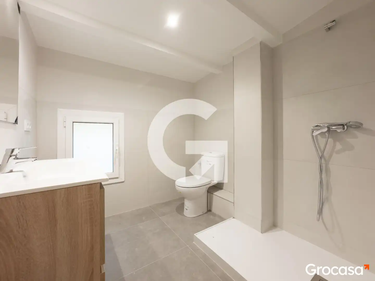 Piso en venta en CL SANT PERE MITJA, Sant Pere, Sta. Caterina i la Ribera