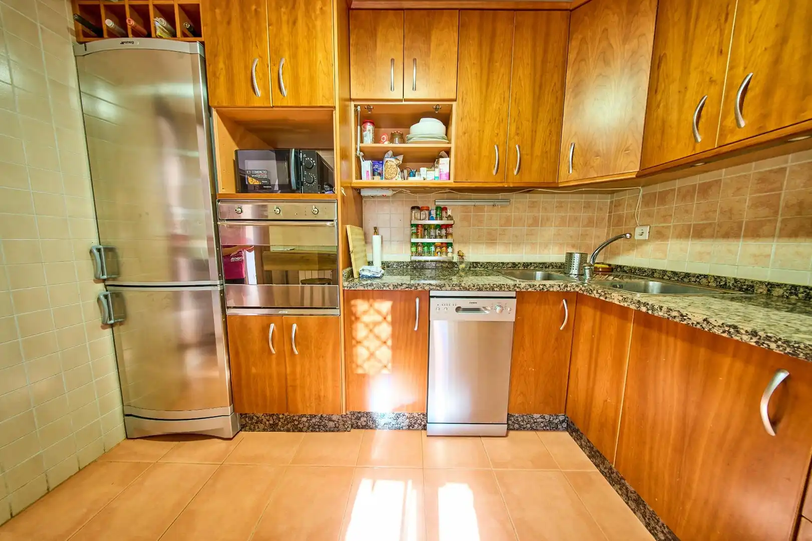 Kitchen of Detached homes for sale in Armilla  with Air Conditioner, Heating and Terrace