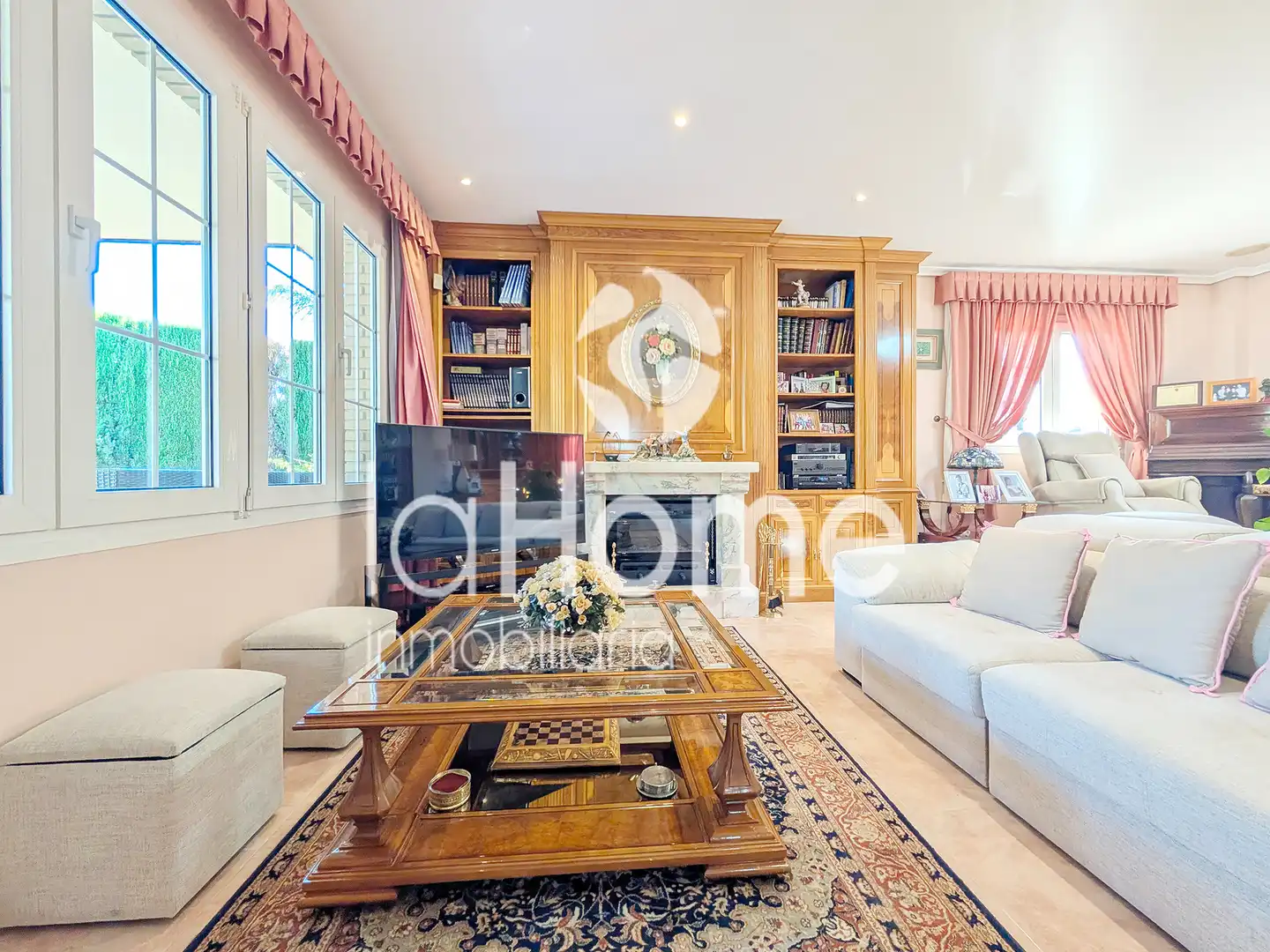 Sala de estar de Casa o chalet en venta en L'Eliana con Aire acondicionado, Calefacción y Jardín privado