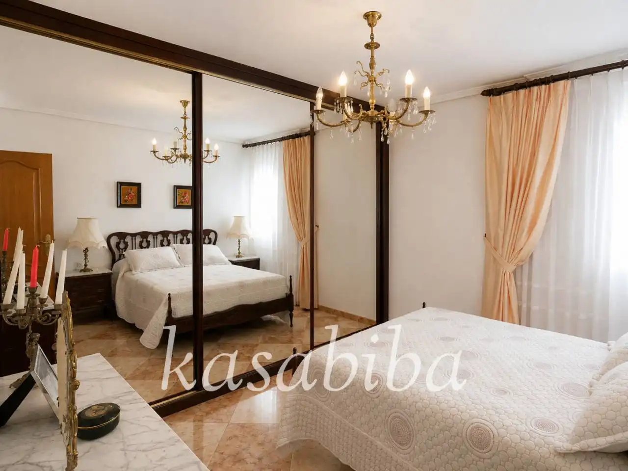 Habitación de Piso en venta en Valencia con Aire acondicionado y Balcón