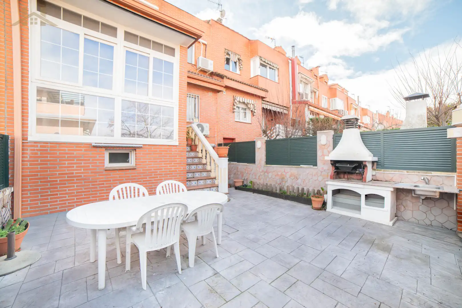 Jardín de Casa adosada en venta en Villaviciosa de Odón con Aire acondicionado, Calefacción y Jardín privado