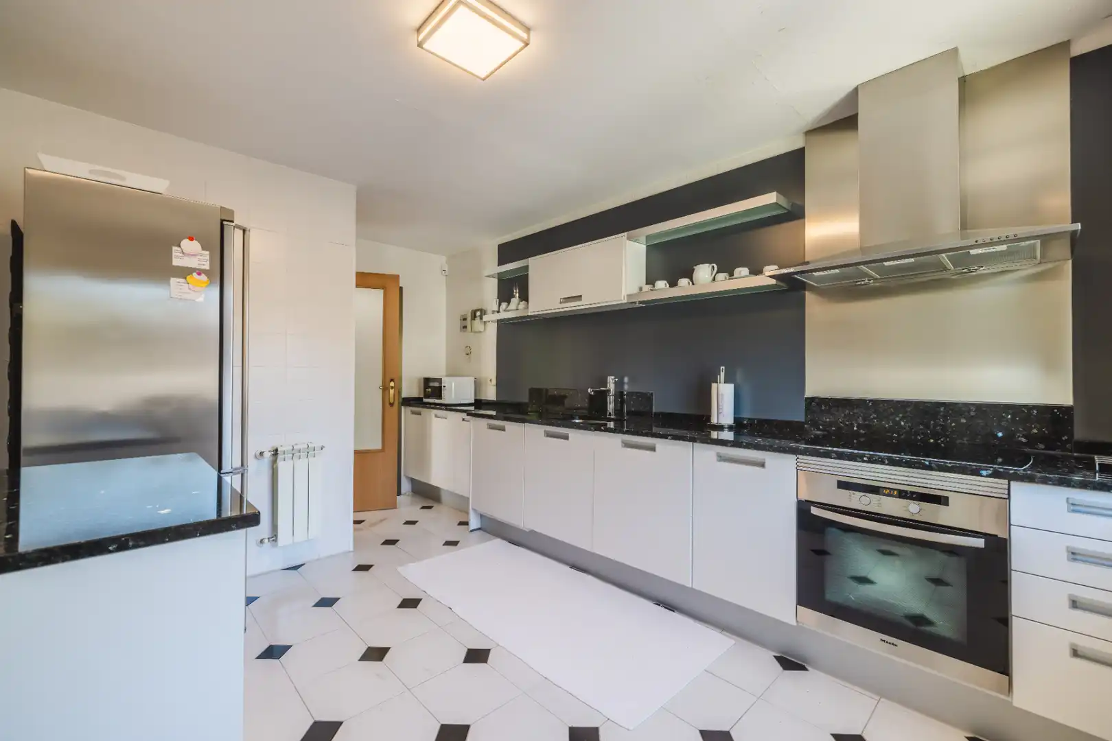 Cocina de Casa o chalet en venta en Las Rozas de Madrid con Aire acondicionado, Calefacción y Jardín privado
