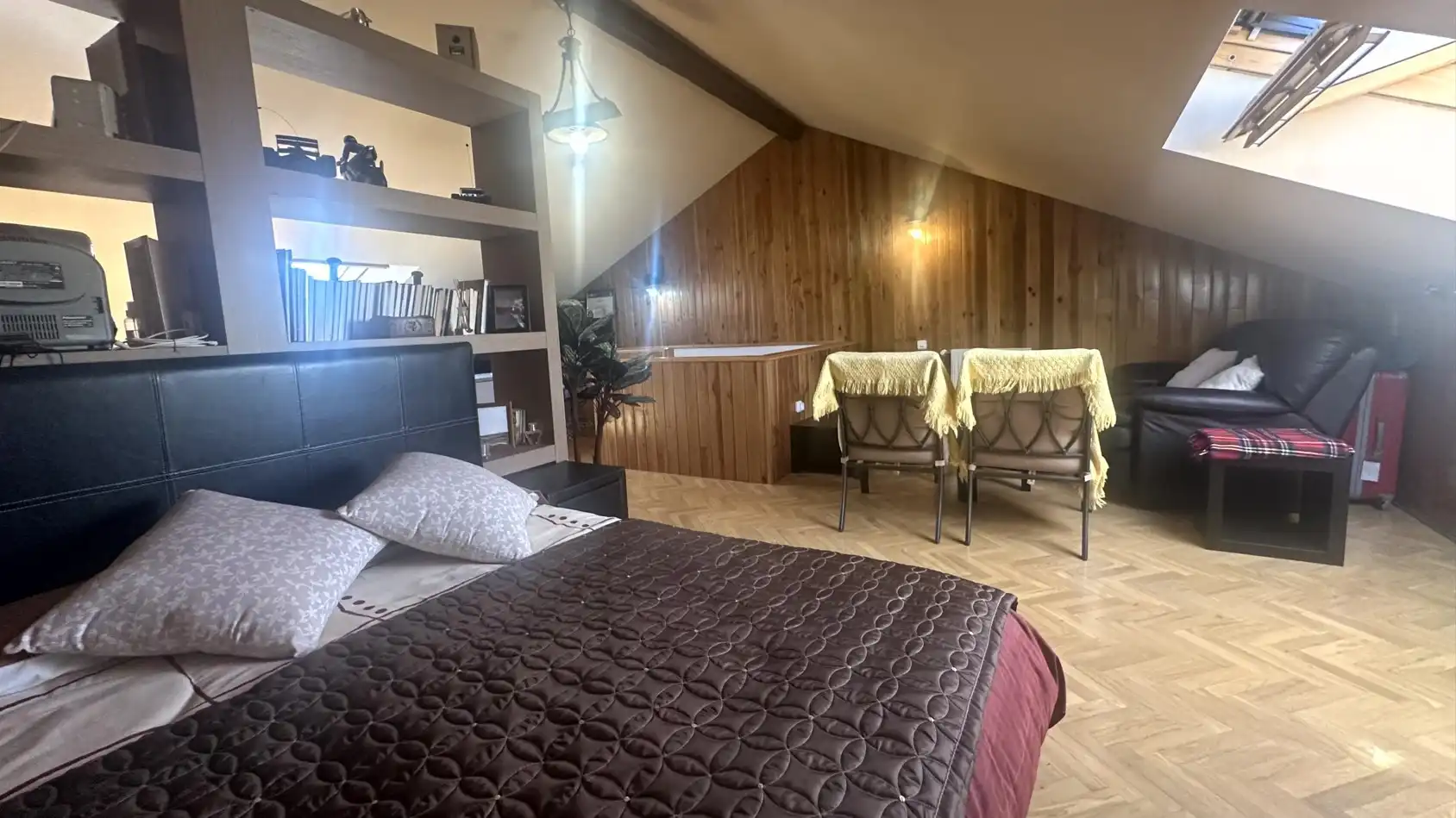 Schlafzimmer von Einfamilien-Reihenhaus zum Verkauf in Algete mit Klimaanlage, Heizung und Privatgarten