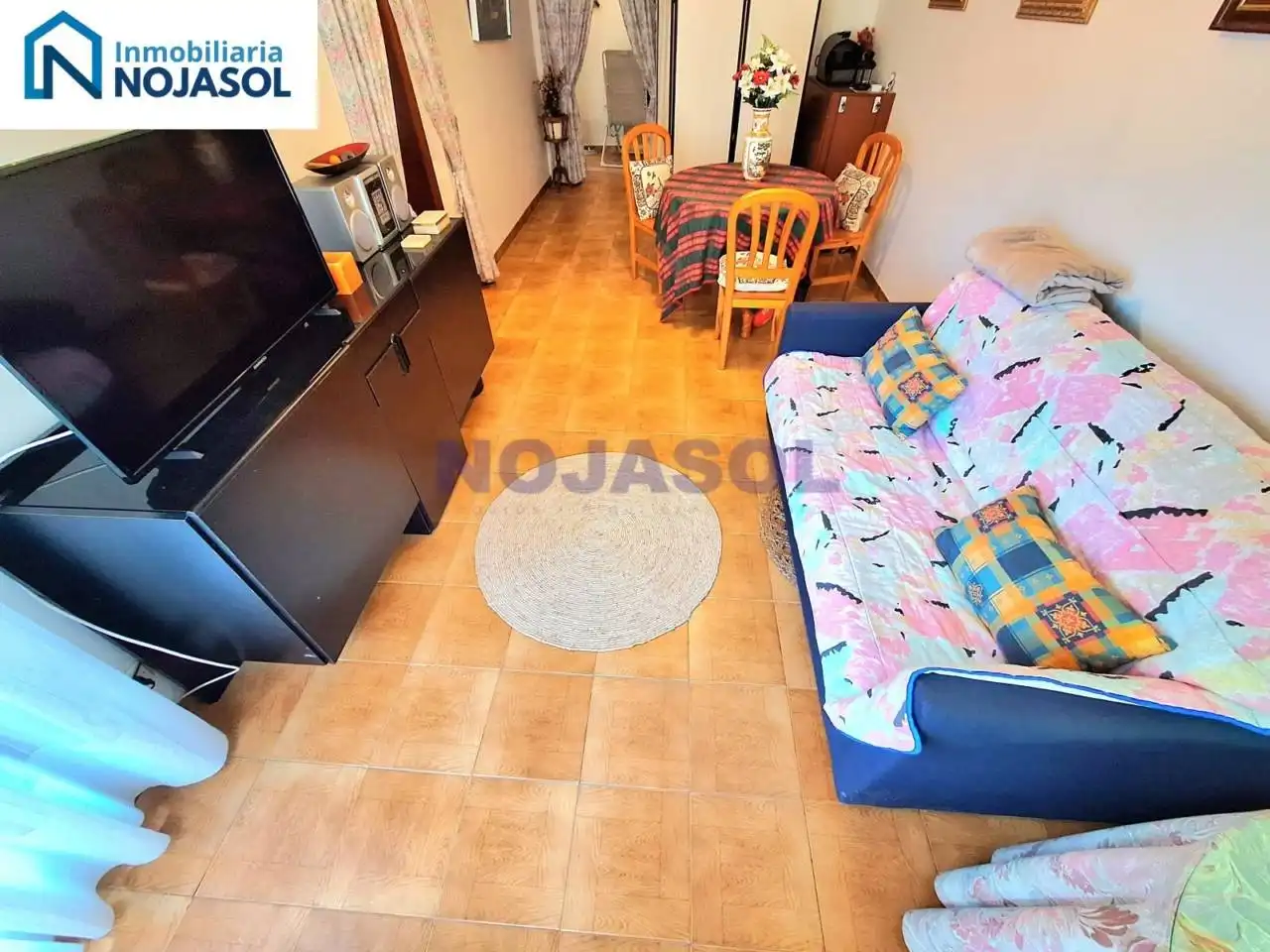 Sala de estar de Apartamento en venta en Noja con Terraza, Amueblado y Balcón