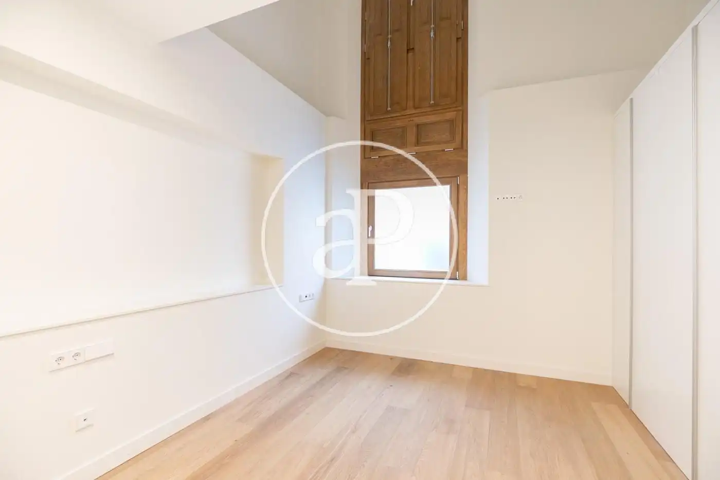 Duplexes for sale in Barcelona  with Air Conditioner, Heating and Terrace
