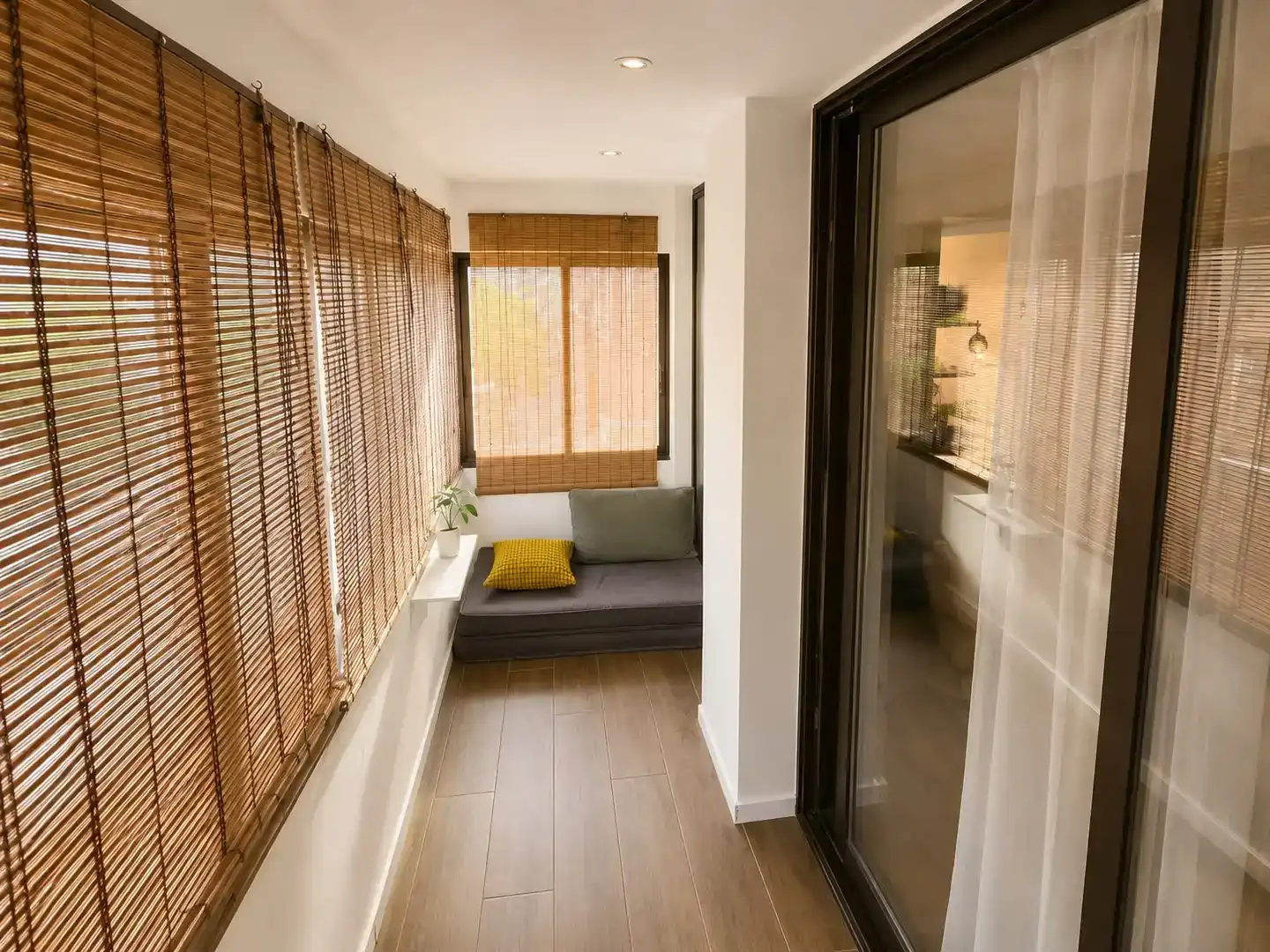 Terrasse von Wohnung zum Verkauf in  Valencia Capital mit Klimaanlage und Balkon