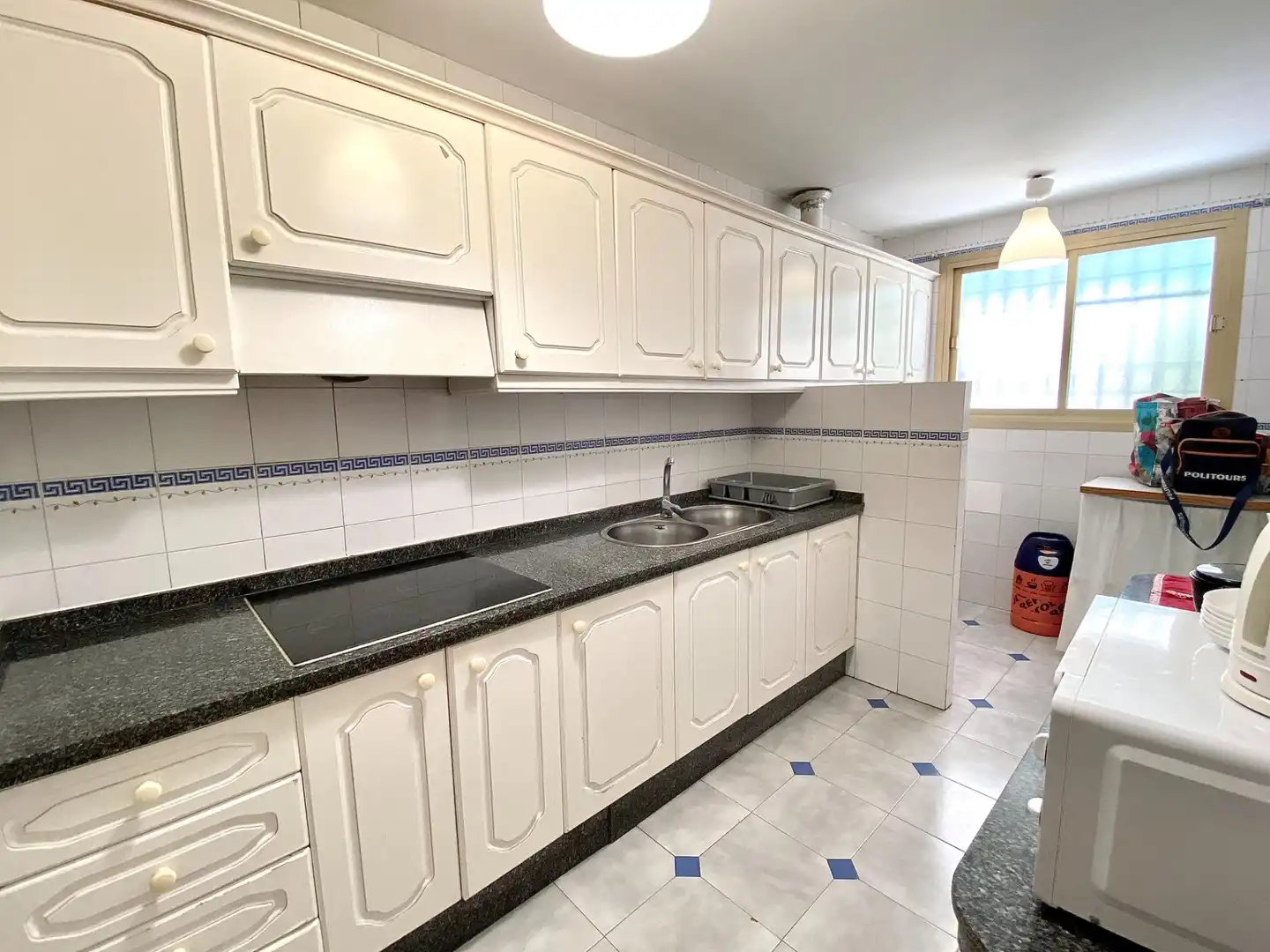 Kitchen of Flat for sale in Fuengirola  with Storage room and Community pool